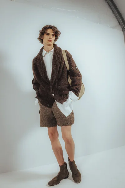 Look 1
